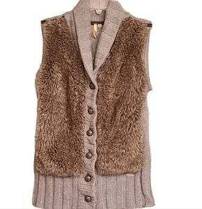 ORB Canada Grey Cable Knit Cozy Vest Faux Fir Hand Knitted Button Front Medium